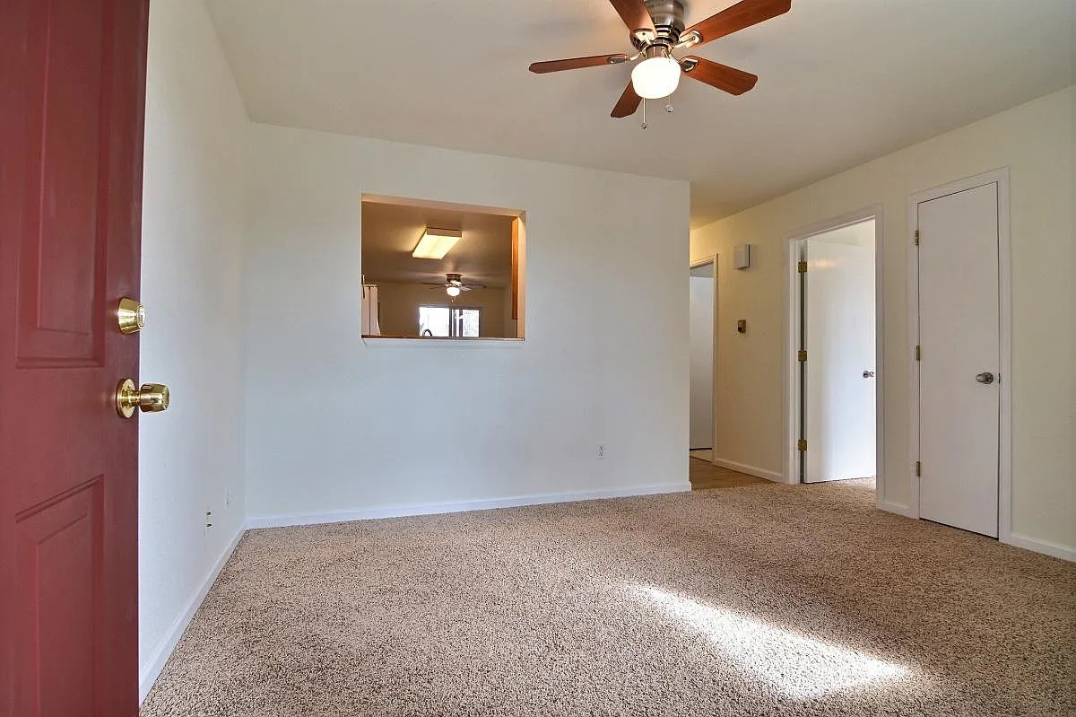 3210 W County Road — Photo 2