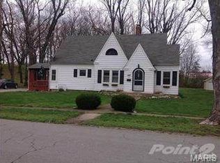 707 Lincoln St, Elsberry, MO 63343