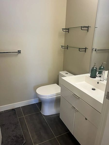 Vancouver Apartment for rent - 2 Bedrooms — photo 9