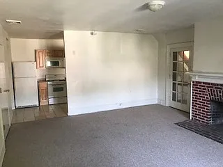 6308 Sherwood Rd — Photo 5