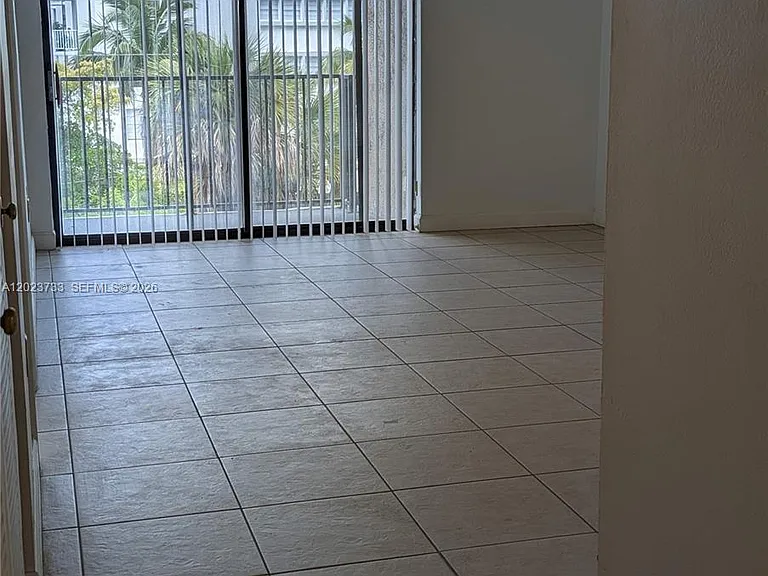 16751 NE 9th Ave #408 — Photo 1