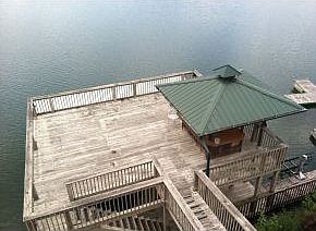 3rd image of 147 Lake Hvn