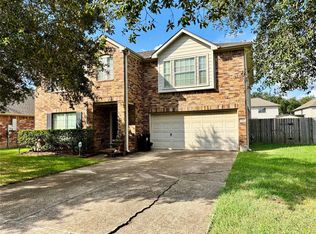 3018 Misty Isle Ct, Dickinson, TX 77539