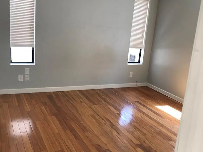 136 S Clark Dr #8 — Photo 7