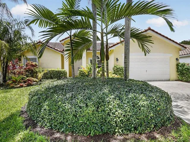 1959 Water Ridge Dr — Photo 16