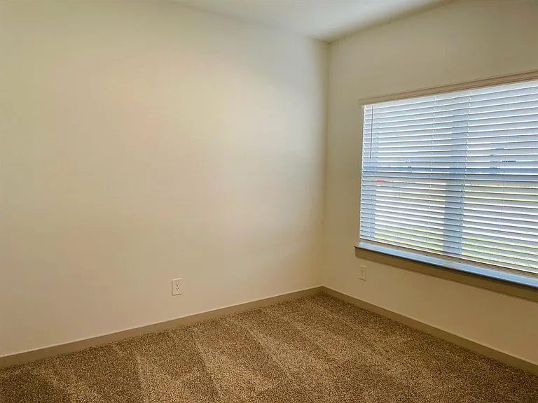 28935 Yukon River Ct — Photo 12