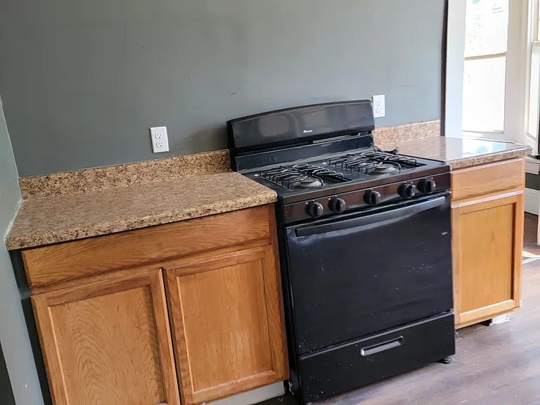114-16 Bradley St #1 — Photo 8