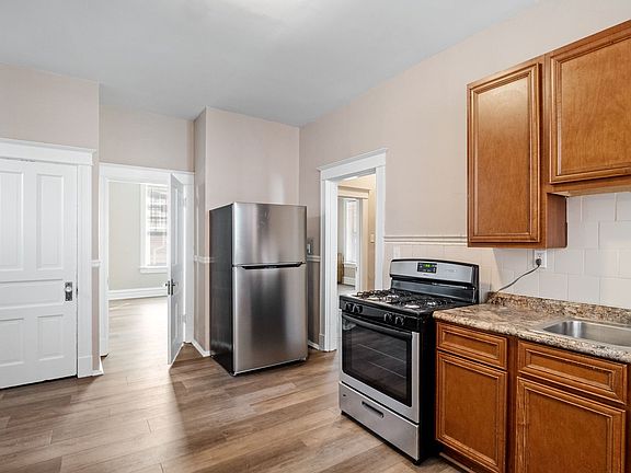 5th image of 3452 S Spring Ave #226
