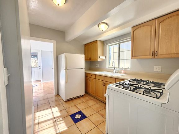 3rd image of 116 N Alta Vista Ave