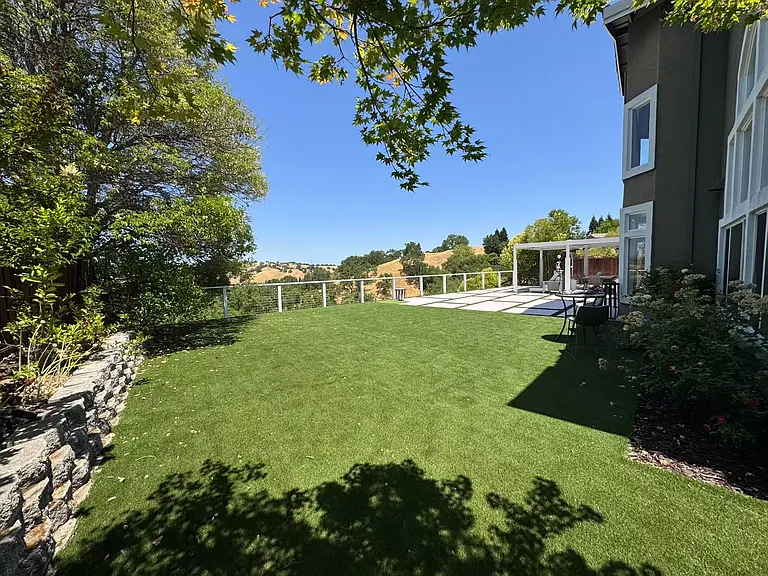 1274 Sunrise Ridge Dr — Photo 23