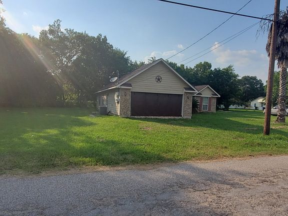 3rd image of 709 N McCarty Ave