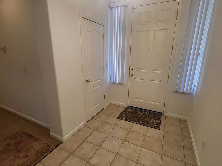 1903 Teal Dr — Photo 3
