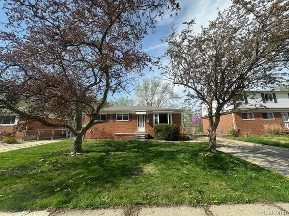 30026 Bock St, Garden City, MI 48135