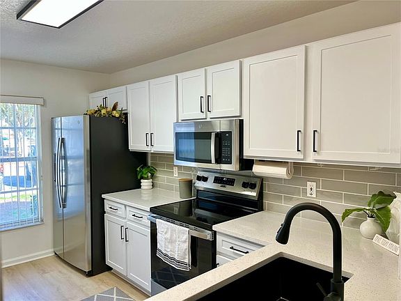 5th image of 2355 Water View Loop