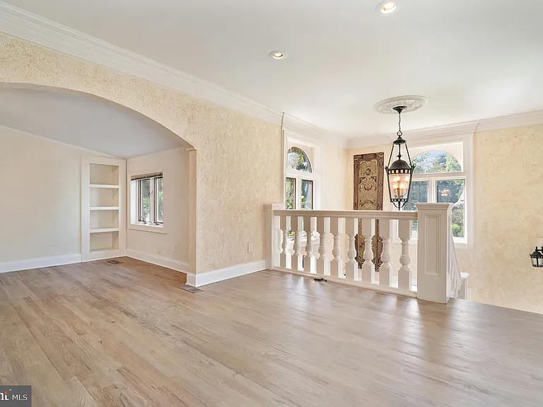 15729 Holly Grove Rd — Photo 48
