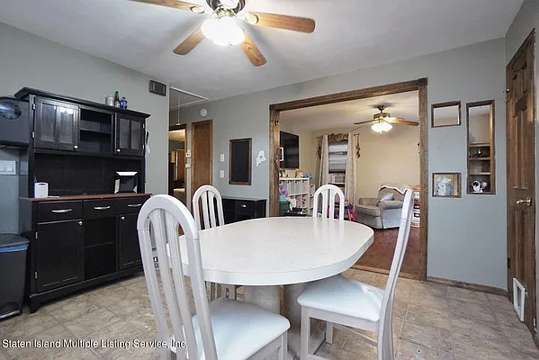 Sold by REMAX Elite | media 29