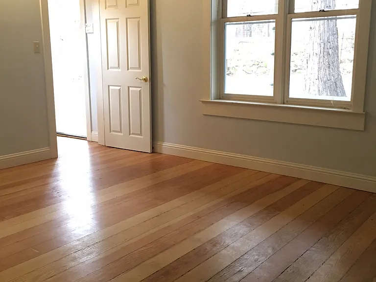228 B St — Photo 4