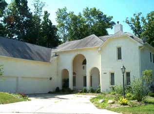 12275 E Ridgeside Rd, Indianapolis, IN 46256