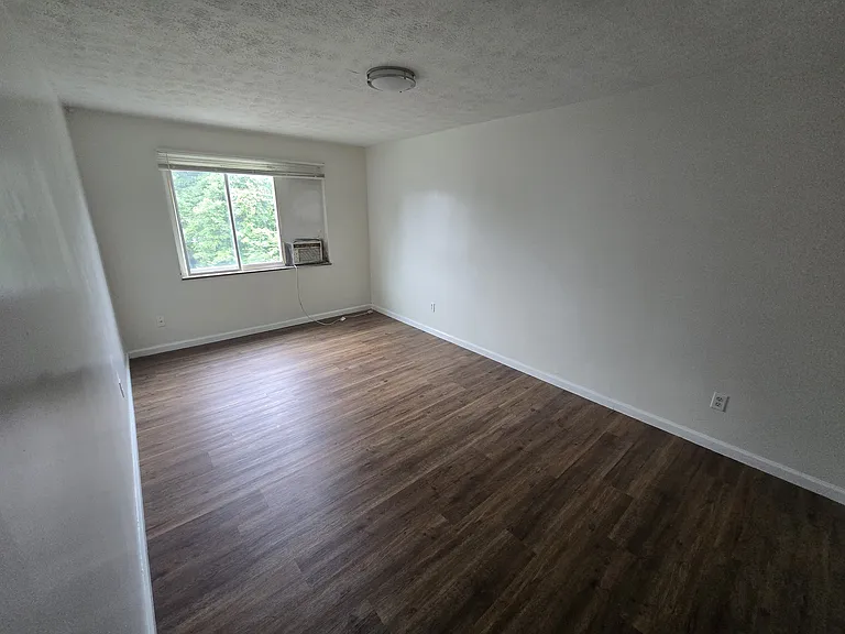 2536 Flanigan Ct #3 — Photo 7