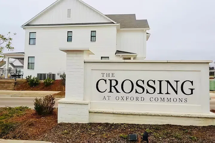 4 bed, 3.5 bath, 2083 sqft, $4,400 — Photo 2