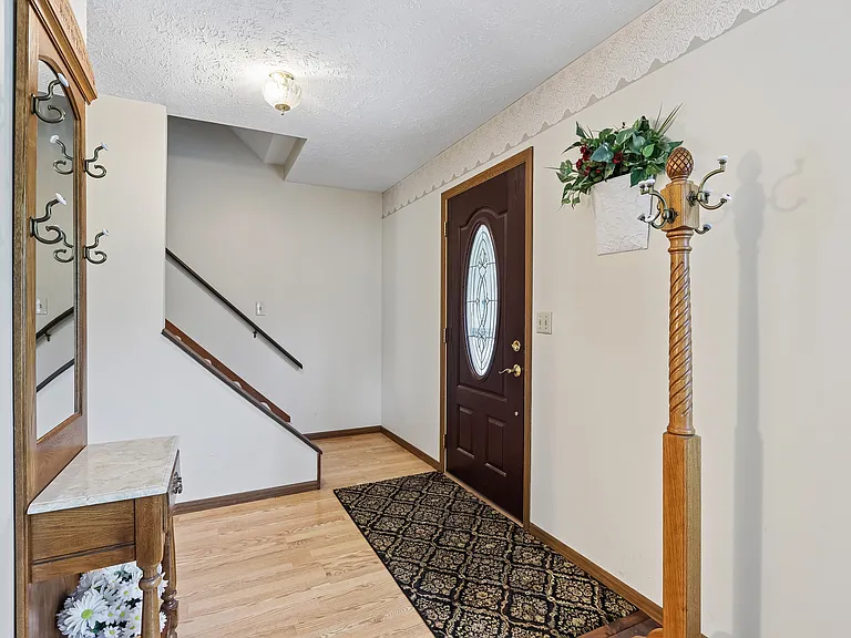 4702 Alger Rd — Photo 7