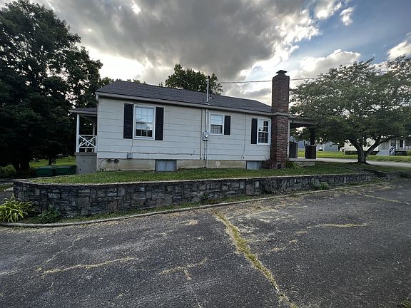 5th image of 103 Herndon Ave