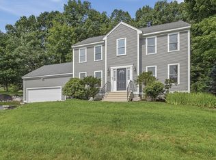 22 Wachusett Cir, Shrewsbury, MA 01545