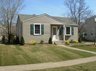 52 Stanford Rd, Cherry Hill, NJ 08034