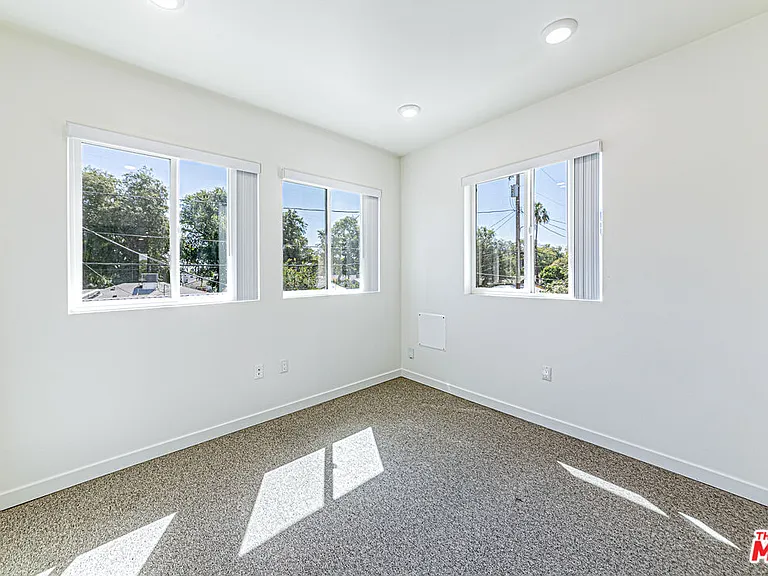 5912 Satsuma Ave — Photo 28