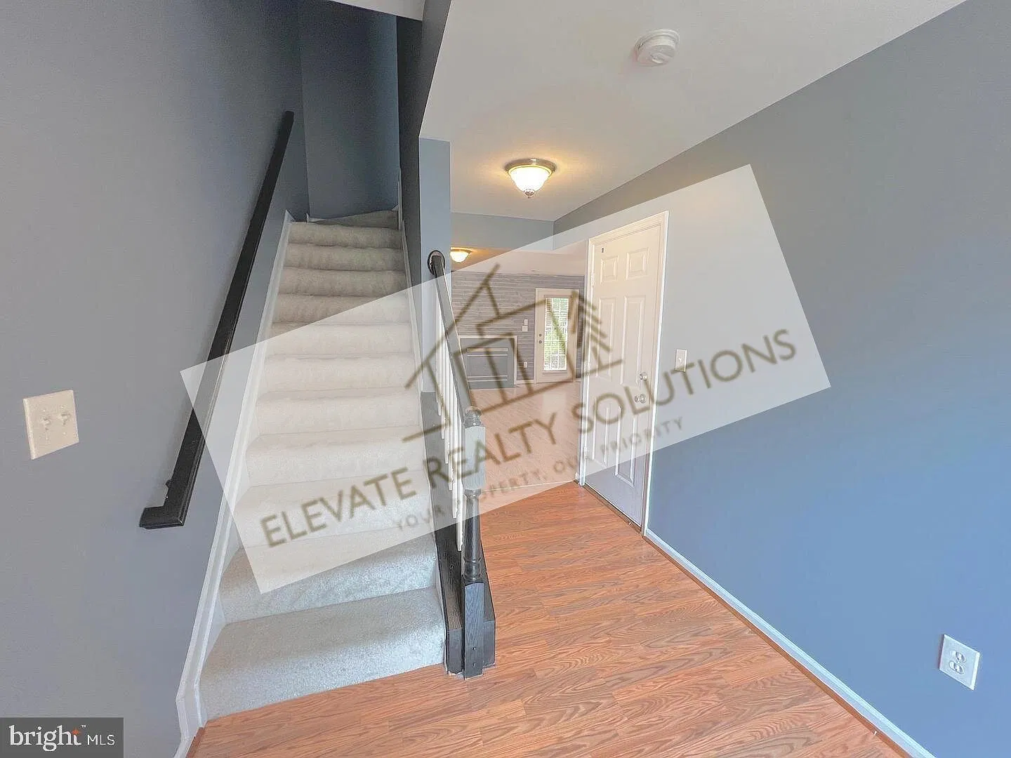 3 bed, 2.5 bath, 1795 sqft, $3,000 — Photo 3