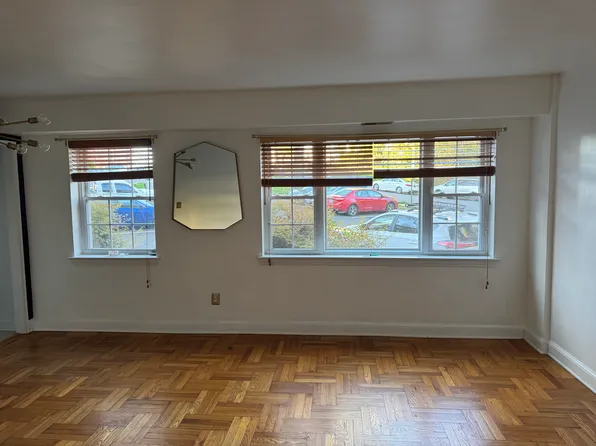 1301 N Ode St APT 115, Arlington, VA 22209