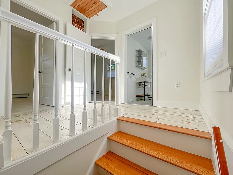 22 Crescent Ave — Photo 43