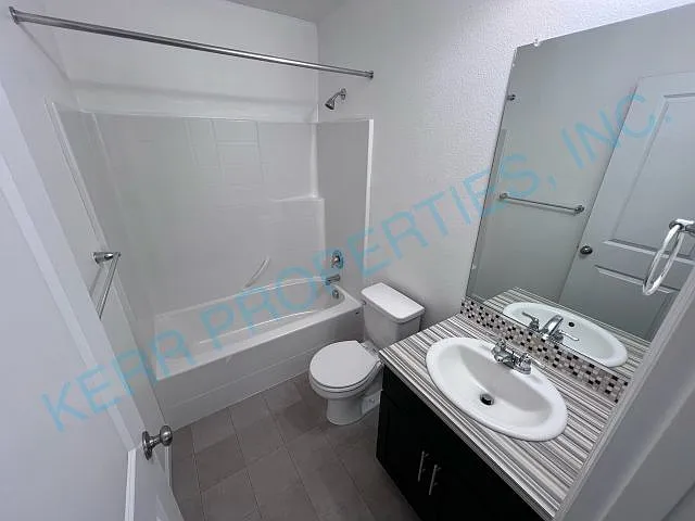 12996 SE 155th Ave — Photo 18