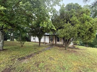 8625 Lutts Rd, Lutts, TN 38471