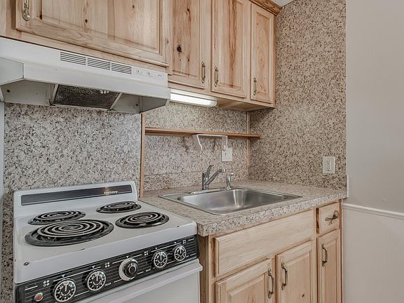2nd image of 204 Summit Ave #3
