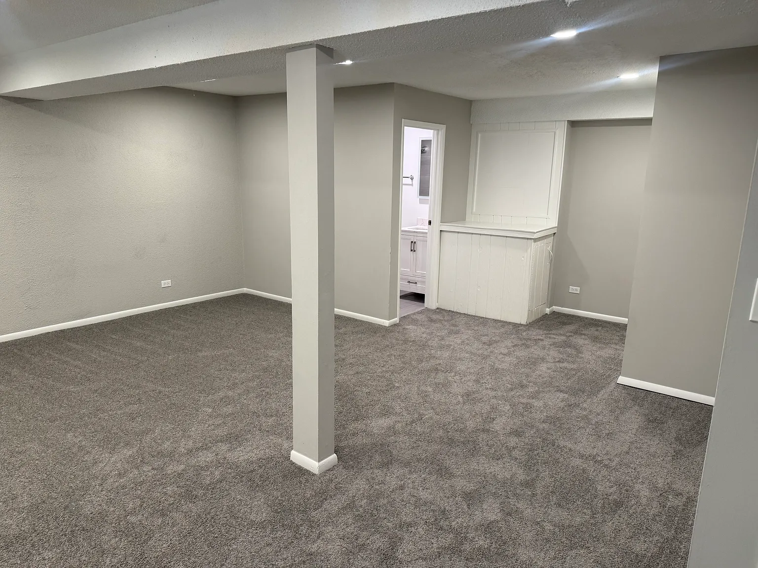 3 bed, 2000 sqft, $2,195 — Photo 3