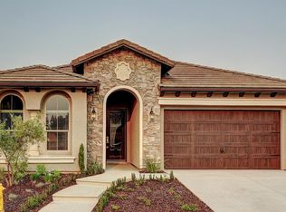 1742 N Redington Ave, Clovis, CA 93619