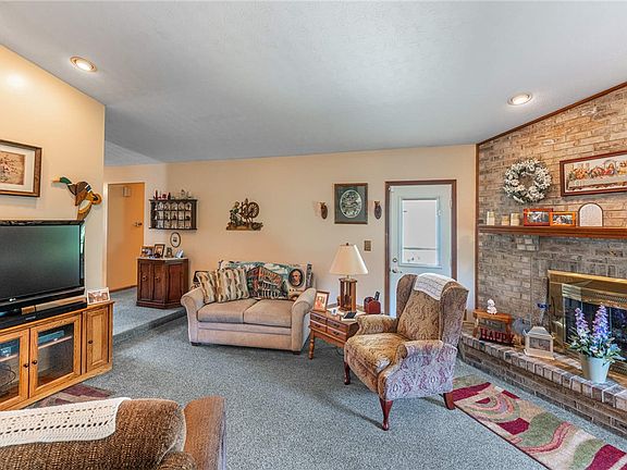 5th image of 9274 Amchar Ct