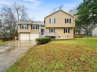 27 Engineer Ln SW, Cartersville, GA 30120