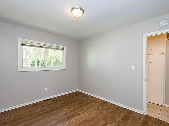 2028 E Clay St — Photo 18