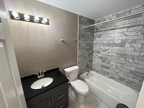 2nd image of 390 W Hillside Dr #2B