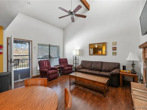341 Summer Haven Rd #341, Lake Ozark, MO 65049