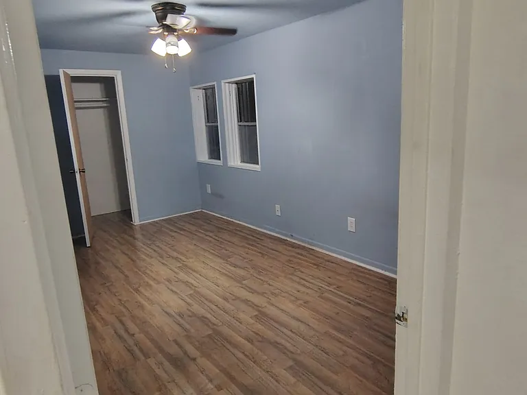 303 E Kenedy Ave — Photo 6