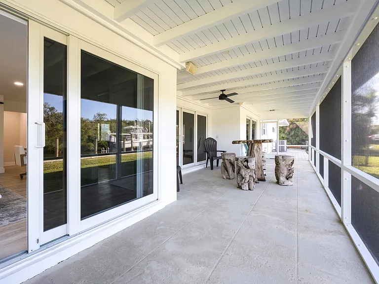 8585 SE Palm St — Photo 28