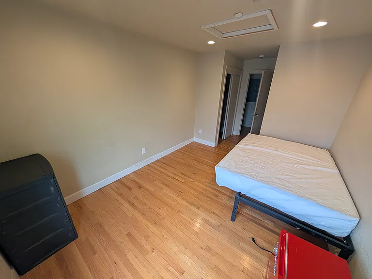 2504 Dana St — Photo 24