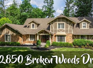 2850 Broken Woods Dr, Troy, OH