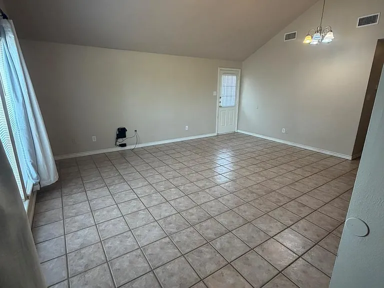 1437 Western Oaks Ct — Photo 9
