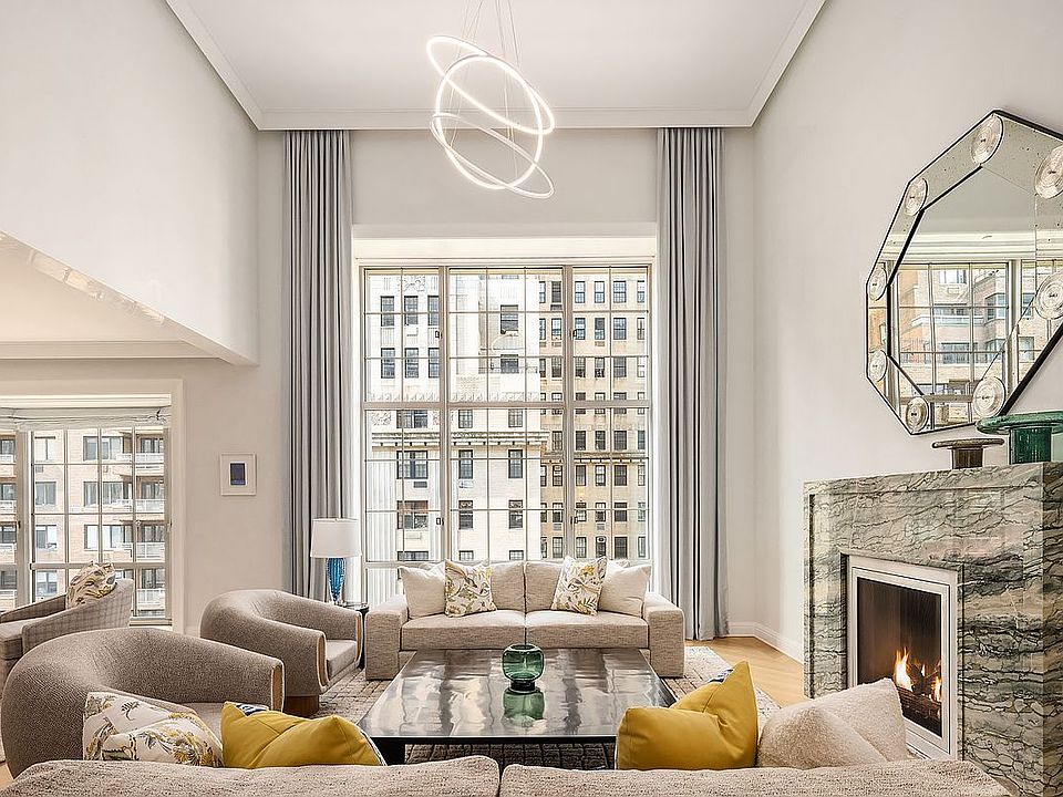 1st image of 109 E 79th St #12W