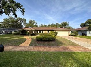 4422 Meadowood St, Orlando, FL 32812