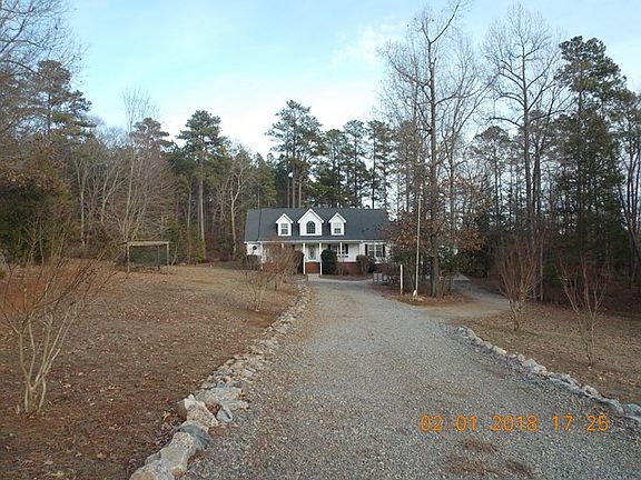 3rd image of 205 Brandon Ct